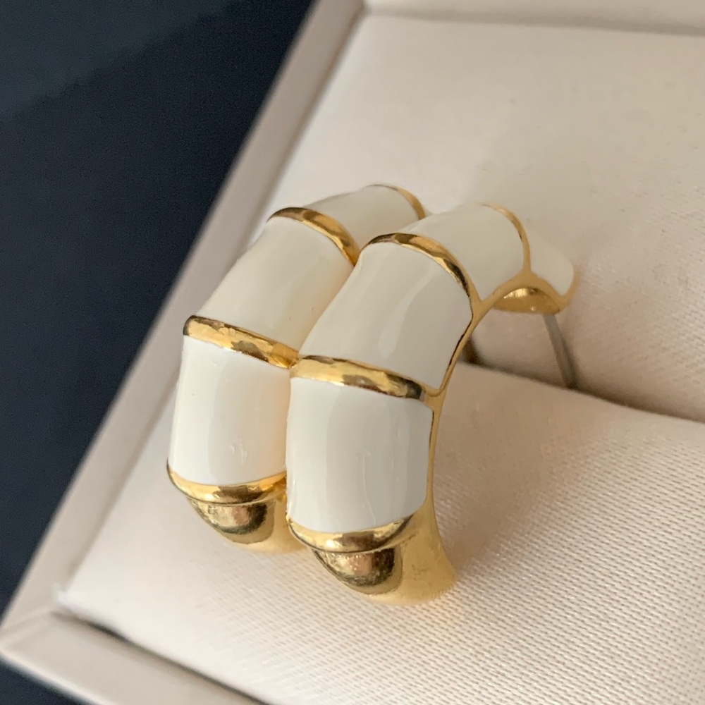 Vintage Napier Elegant Gold and Cream Women's Ring